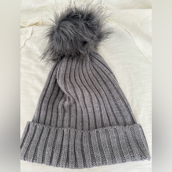 CALVIN KLEIN BEANIE TOQUE WOMEN’S ONE SIZE KNIT ACRYLIC BLEND LINED POM - Picture 6 of 8